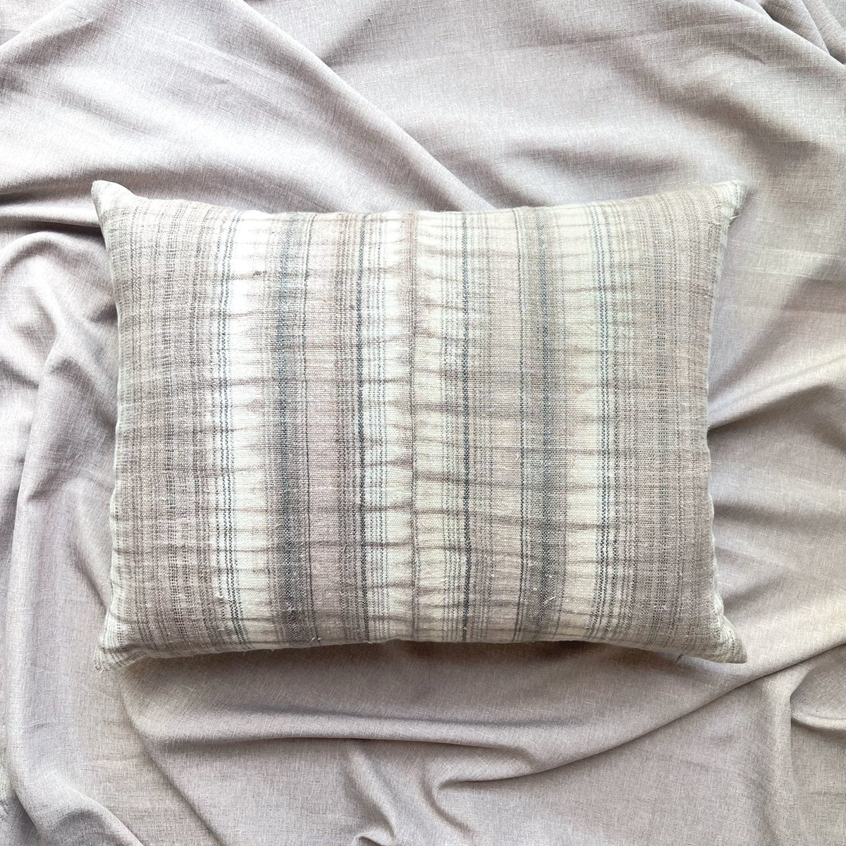 Vintage Fabric Pillow #T.1053 - Source by Studio Skara, view 2