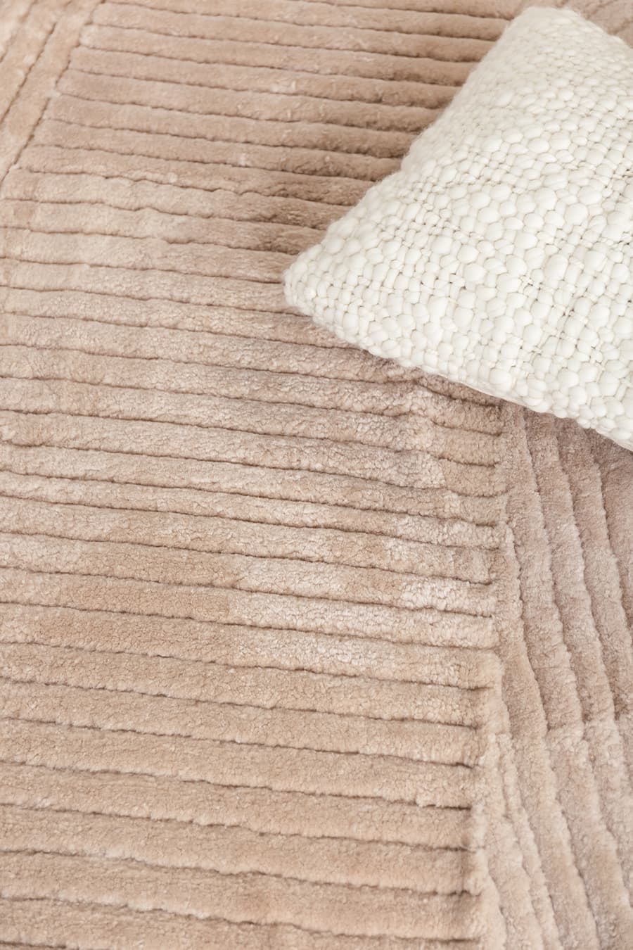 WEEKEND - Kilim Beige Shearling Rug - Homelosophy