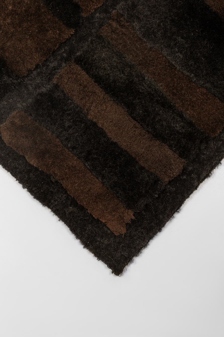 WALKWAY - Shearling Designer Rug - Homelosophy, view 4
