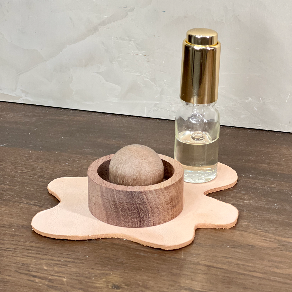 Walnut Wood Sphere Passive Diffuser - Source by Studio Skara, view 2