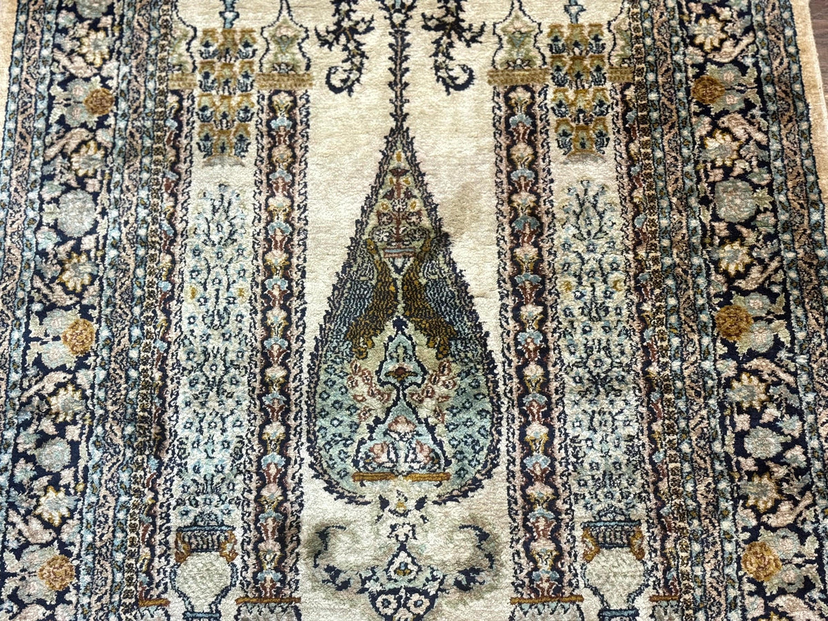Silk Indian Kashmiri Rug 3x4, Very Fine 400 KPSI, Silk Prayer Rug, Handmade - Jewel Rugs, view 5