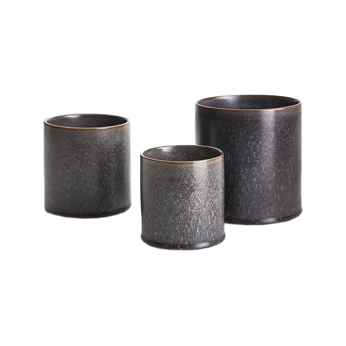 Ari Pot - Source by Studio Skara
