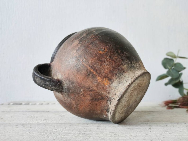 Ayaz Clay Pot - Source by Studio Skara, view 3