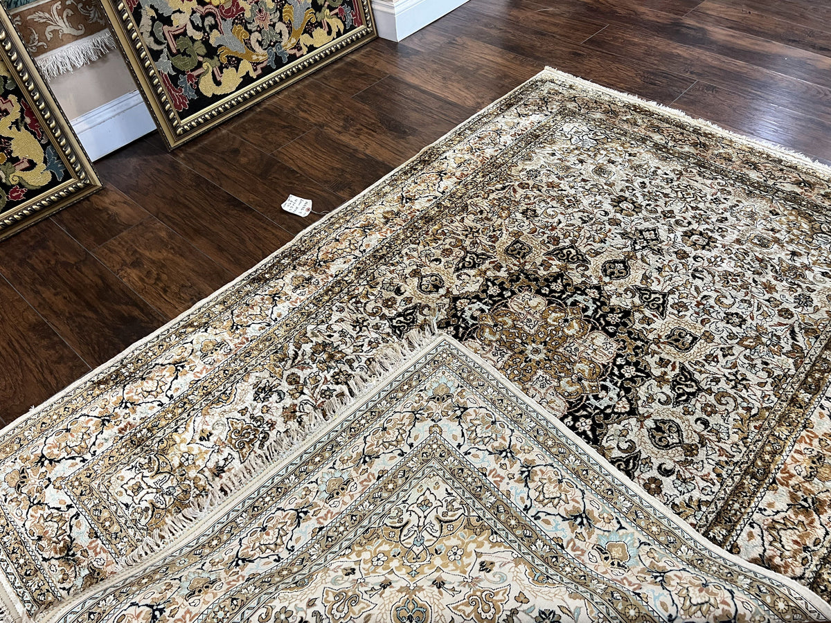Persian Qum Silk Rug 5x7, Very Fine 60 Raj 475 KPSI, Hand Knotted, Silk on Silk - Jewel Rugs, view 12