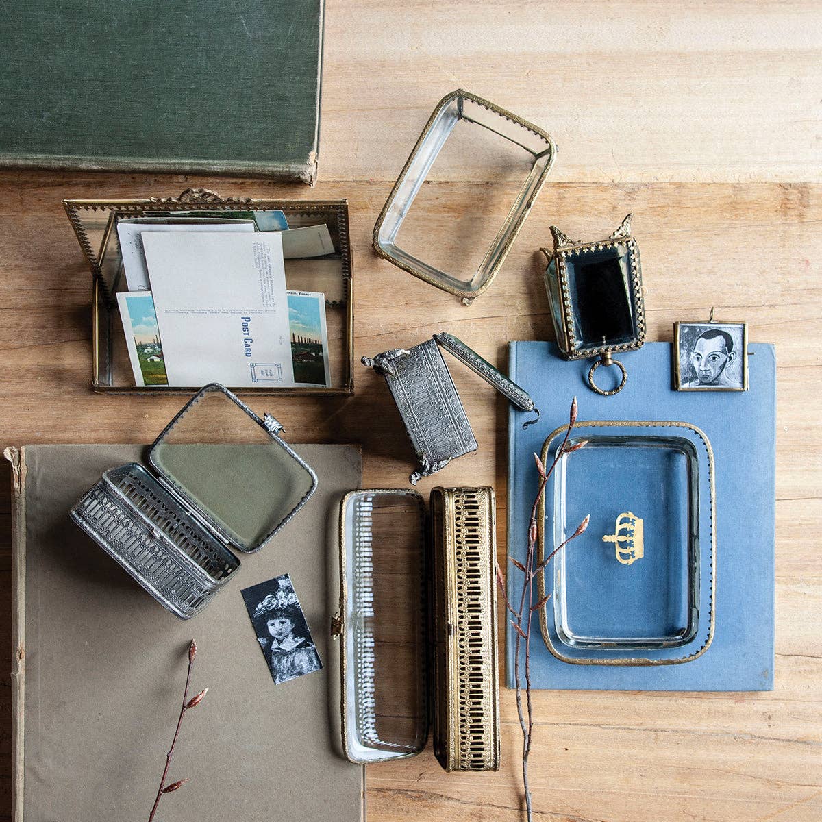 Rectangle Brass Box - Source by Studio Skara, view 2