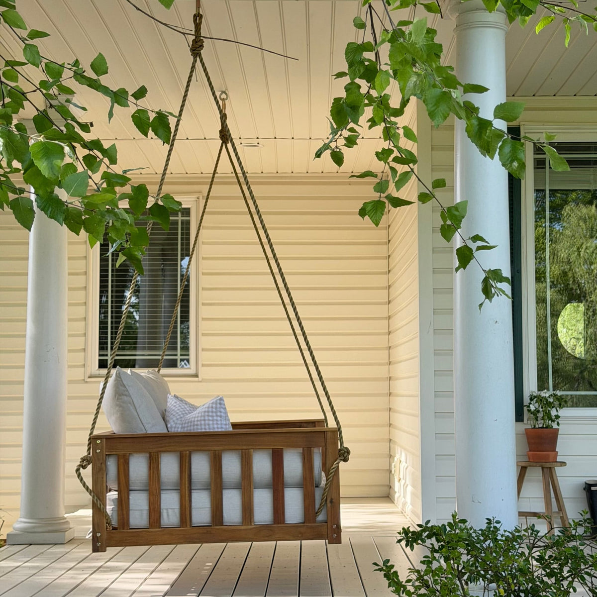 East Green Charleston Daybed Swing