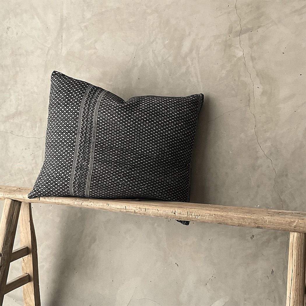 Vintage Fabric Pillow #T.1031 - Source by Studio Skara, view 3