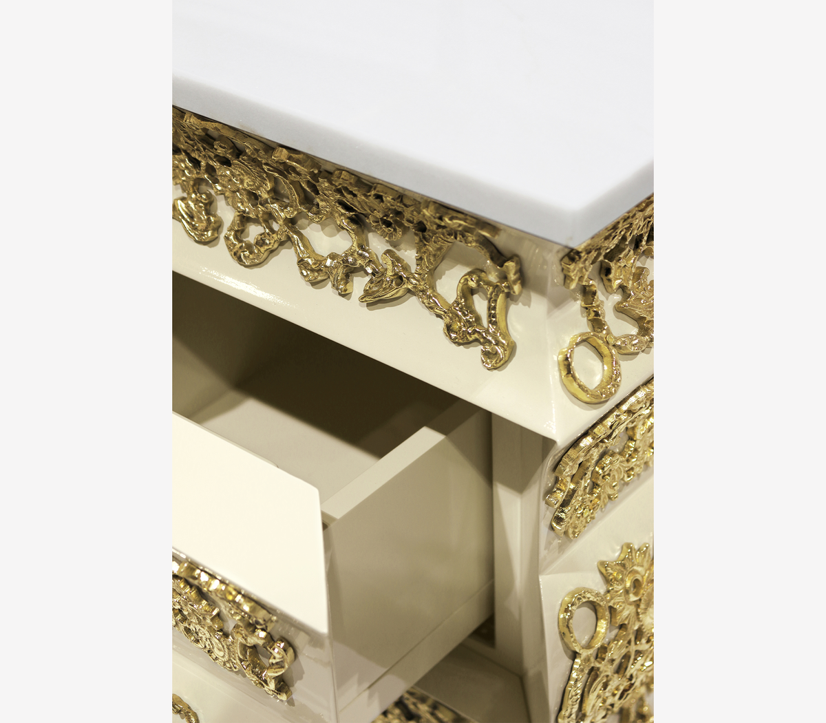 Crochet Washbasin by Boca do Lobo – view 3