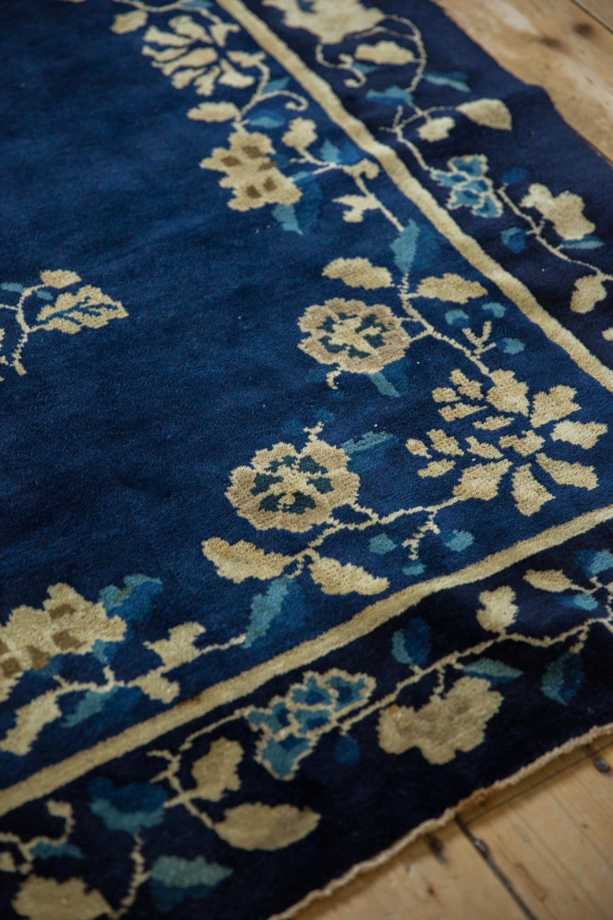 6x8.5 Antique Peking Carpet