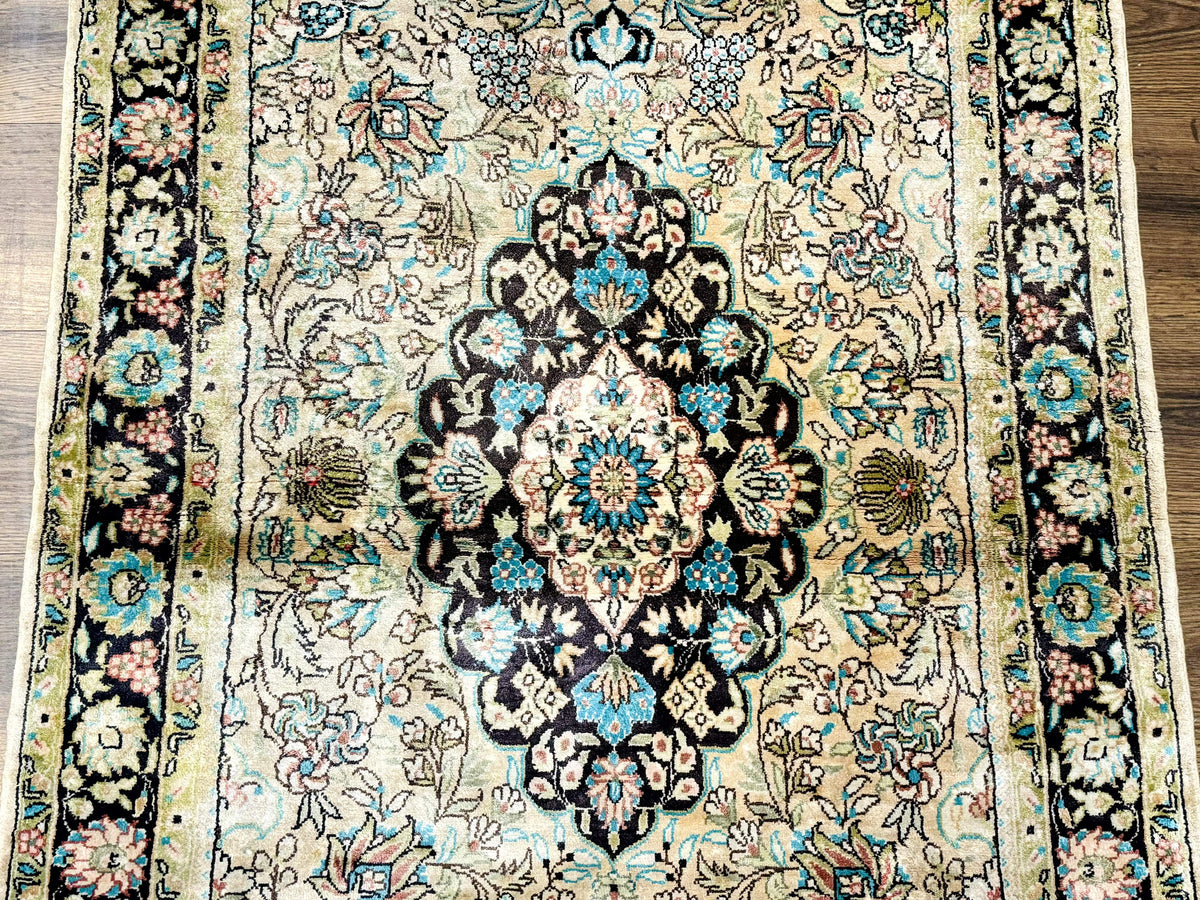 Indian Kashmiri Silk Rug 3x5, Floral Medallion, Fine 200 KPSI - Jewel Rugs, view 4