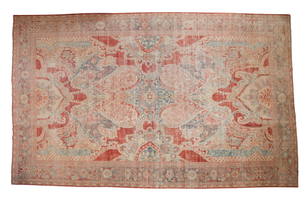 10.5x17.5 Vintage Distressed Mahal Carpet