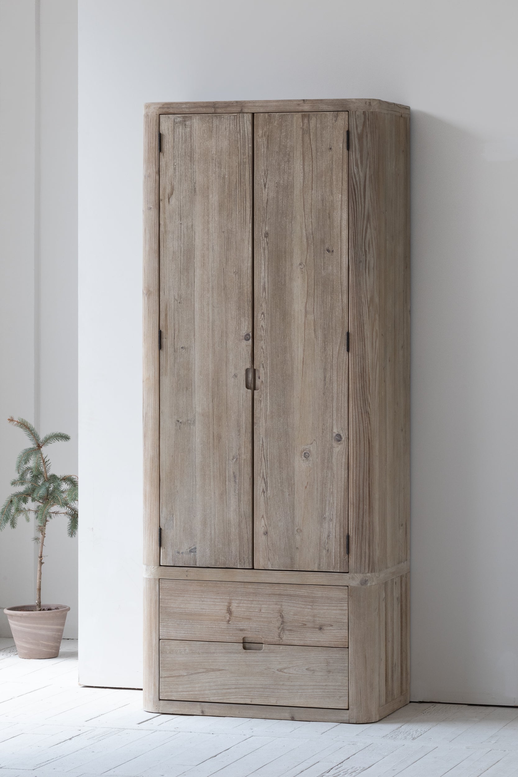 Gaia Armoire image 1