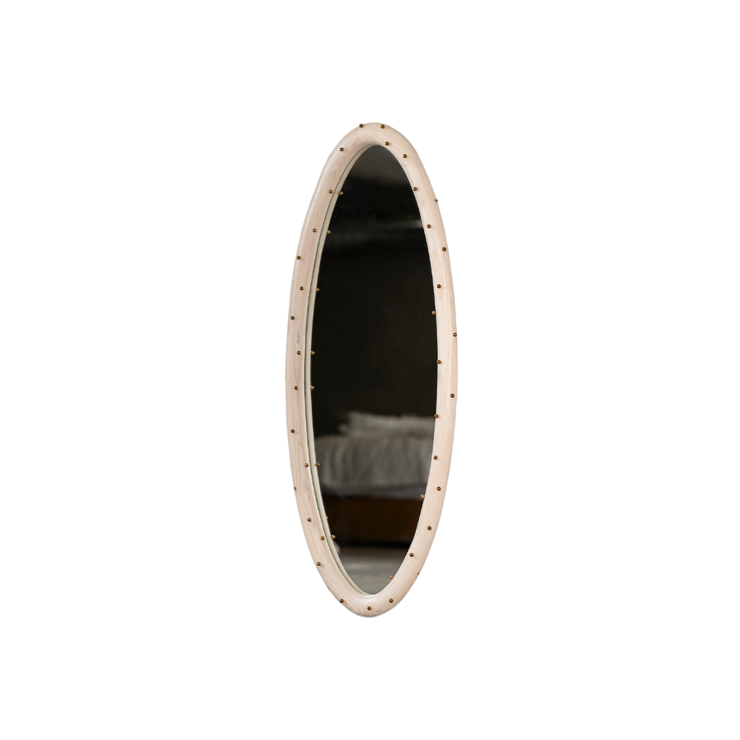 La Nuit - Mirror image 0