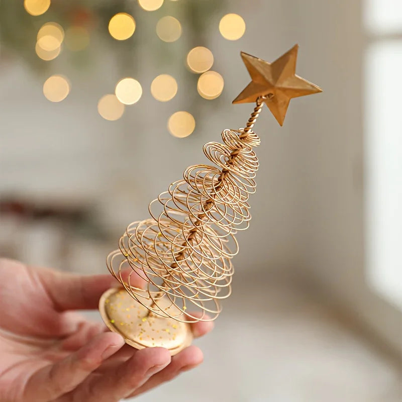 Golden Metal 3-Piece Scandinavian Christmas Decor Set