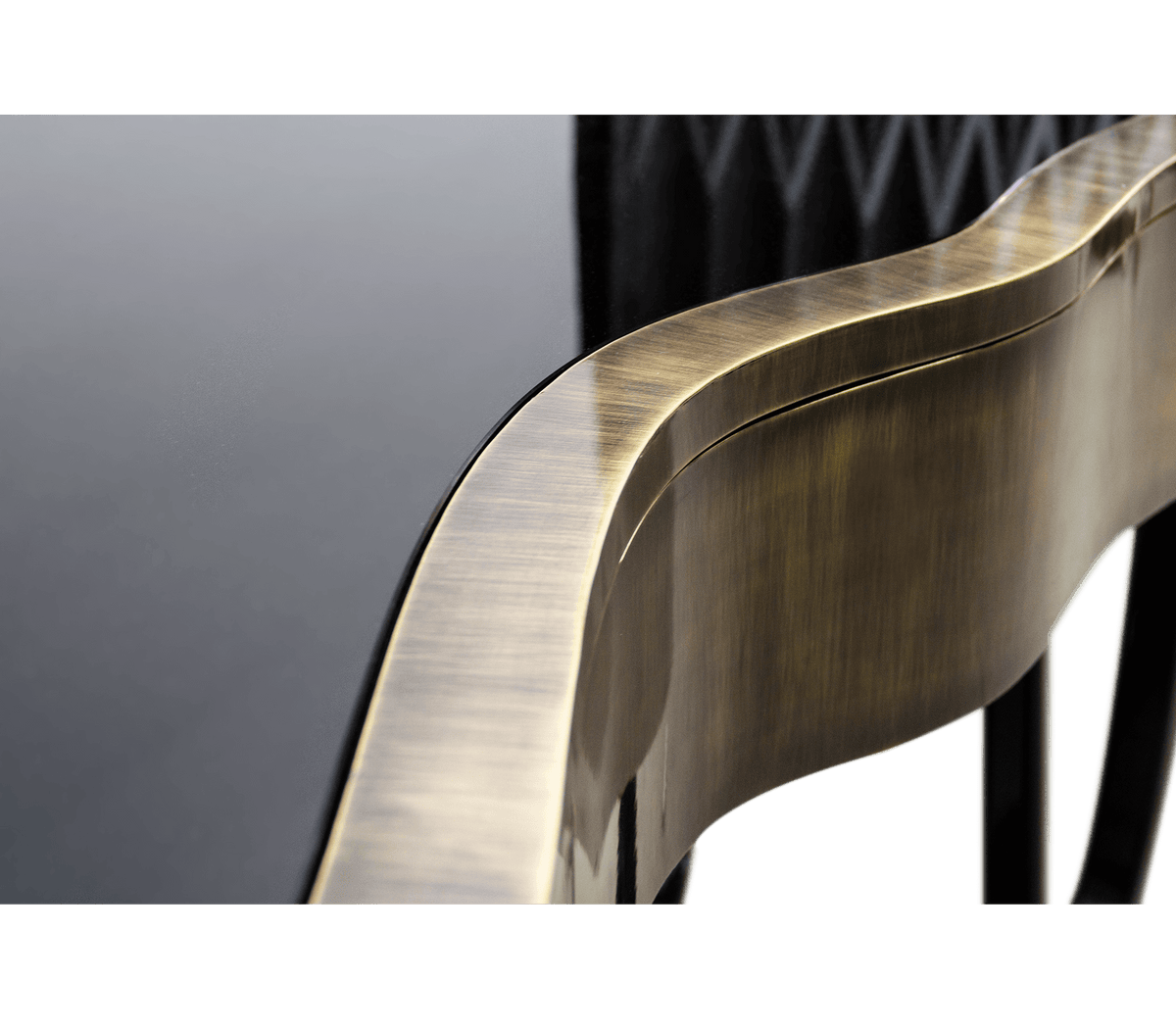 Sinuous Patina Console by Boca do Lobo – view 10