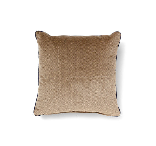 Villutus Brown Pillow image